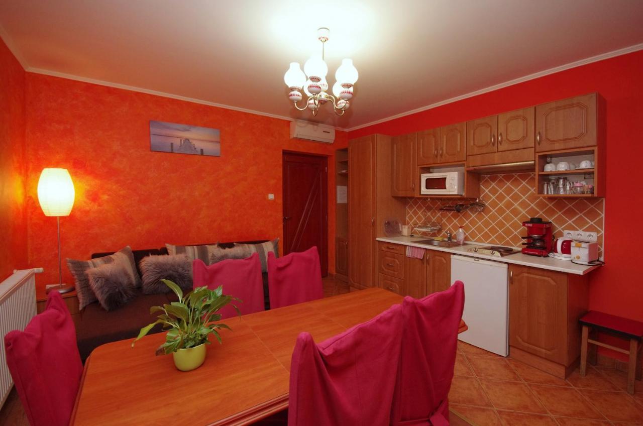 Babilon Szallas De Luxe Apartment *
